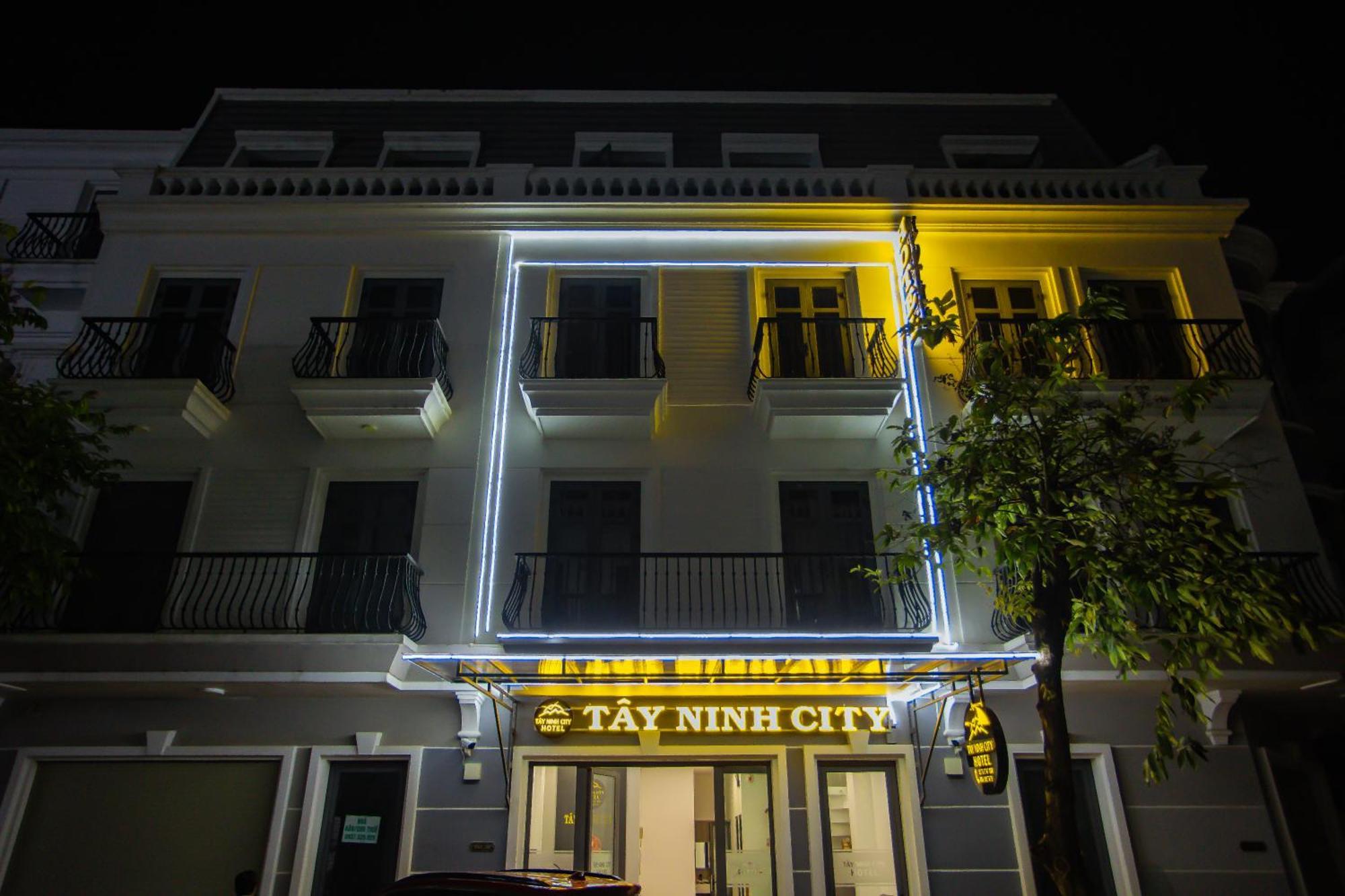 Tay Ninh City Hotel Exteriör bild